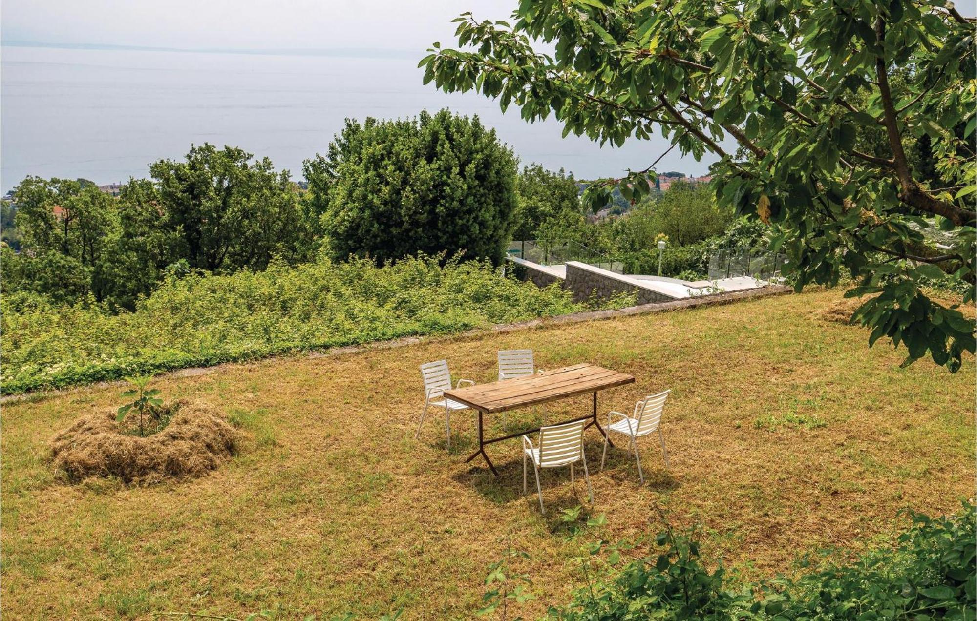 1 Bedroom Gorgeous Apartment In Lovran Exterior foto